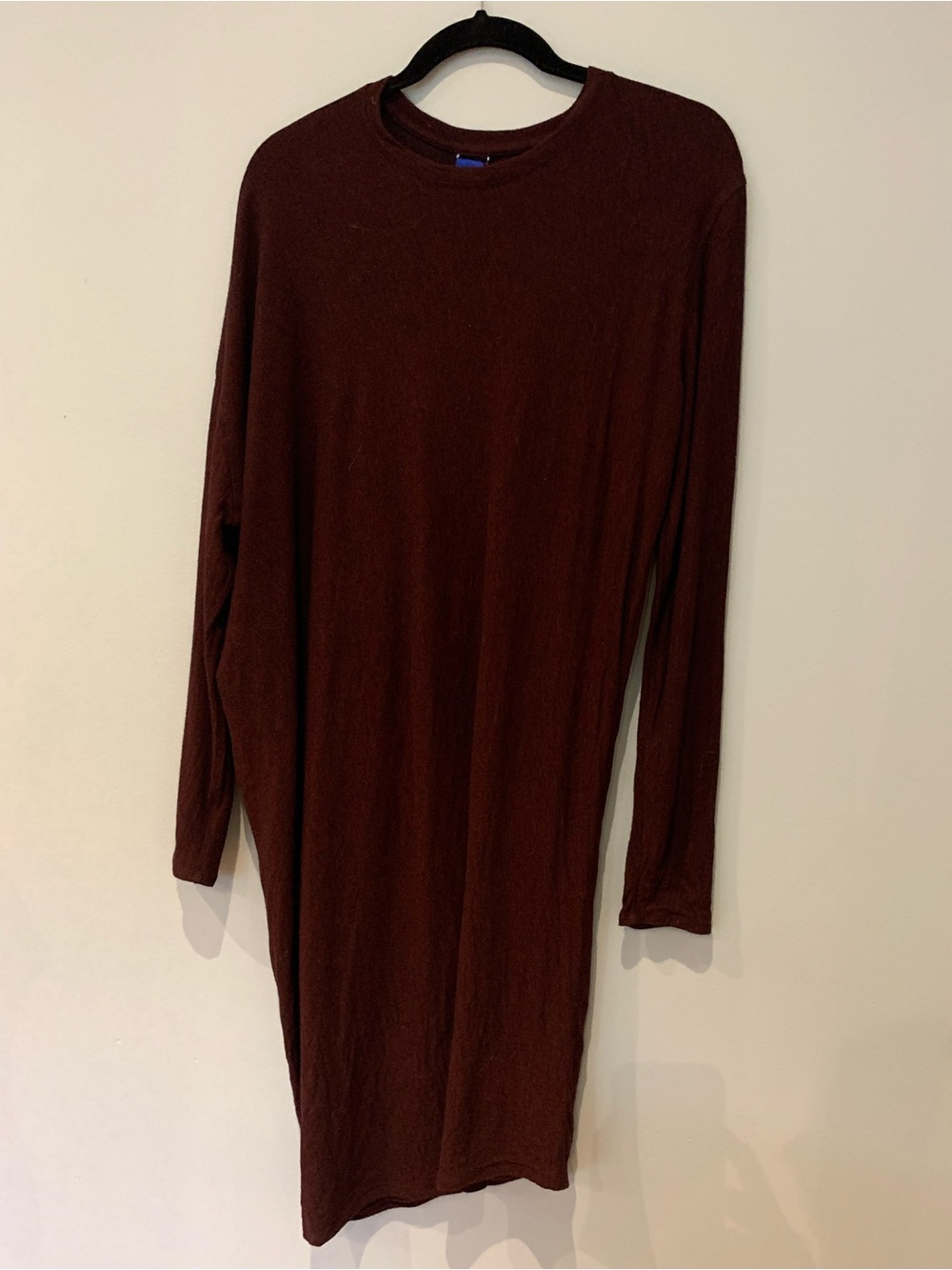 Women’s Long Sleeve Crewneck Sweater Dress in Burgundy